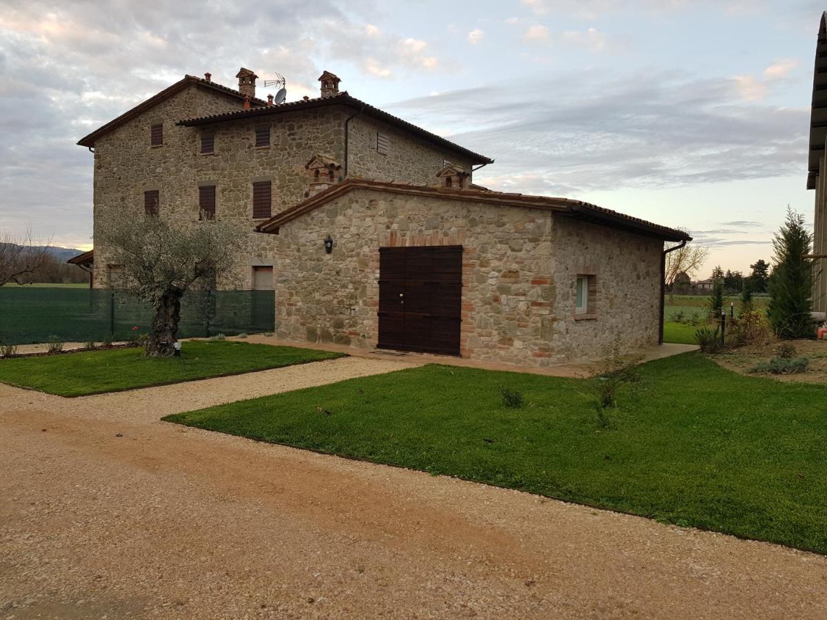 Agriturismo Villa Al Piano 토티 외부 사진