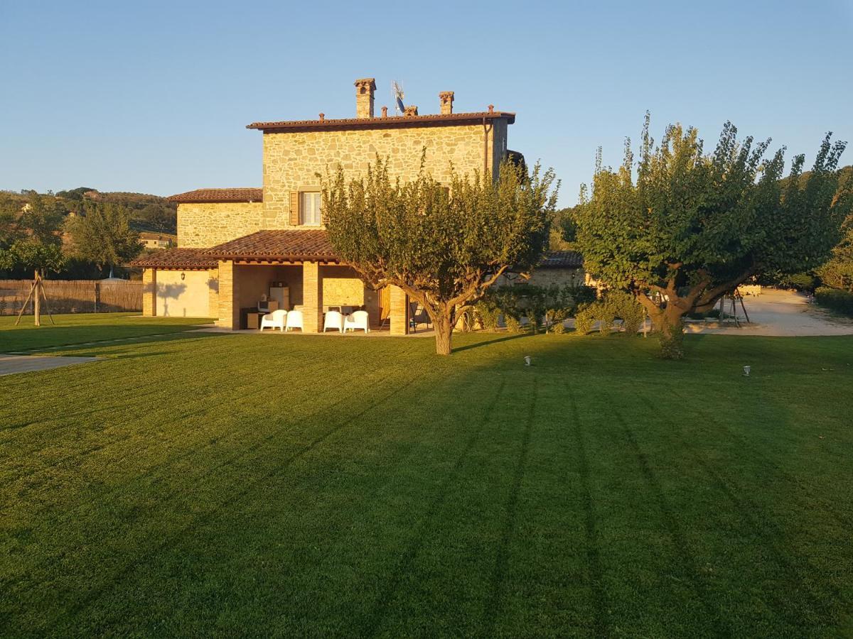 Agriturismo Villa Al Piano 토티 외부 사진
