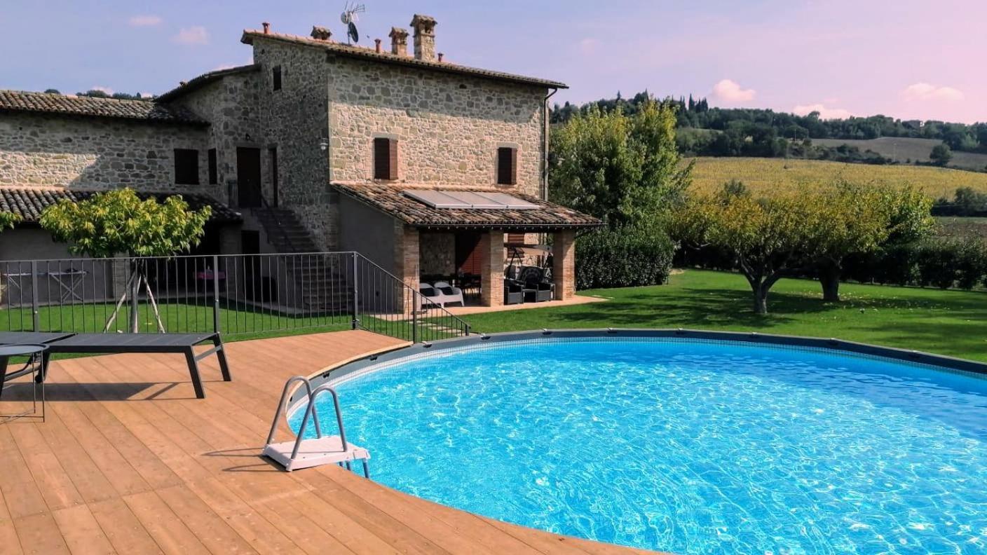 Agriturismo Villa Al Piano 토티 외부 사진