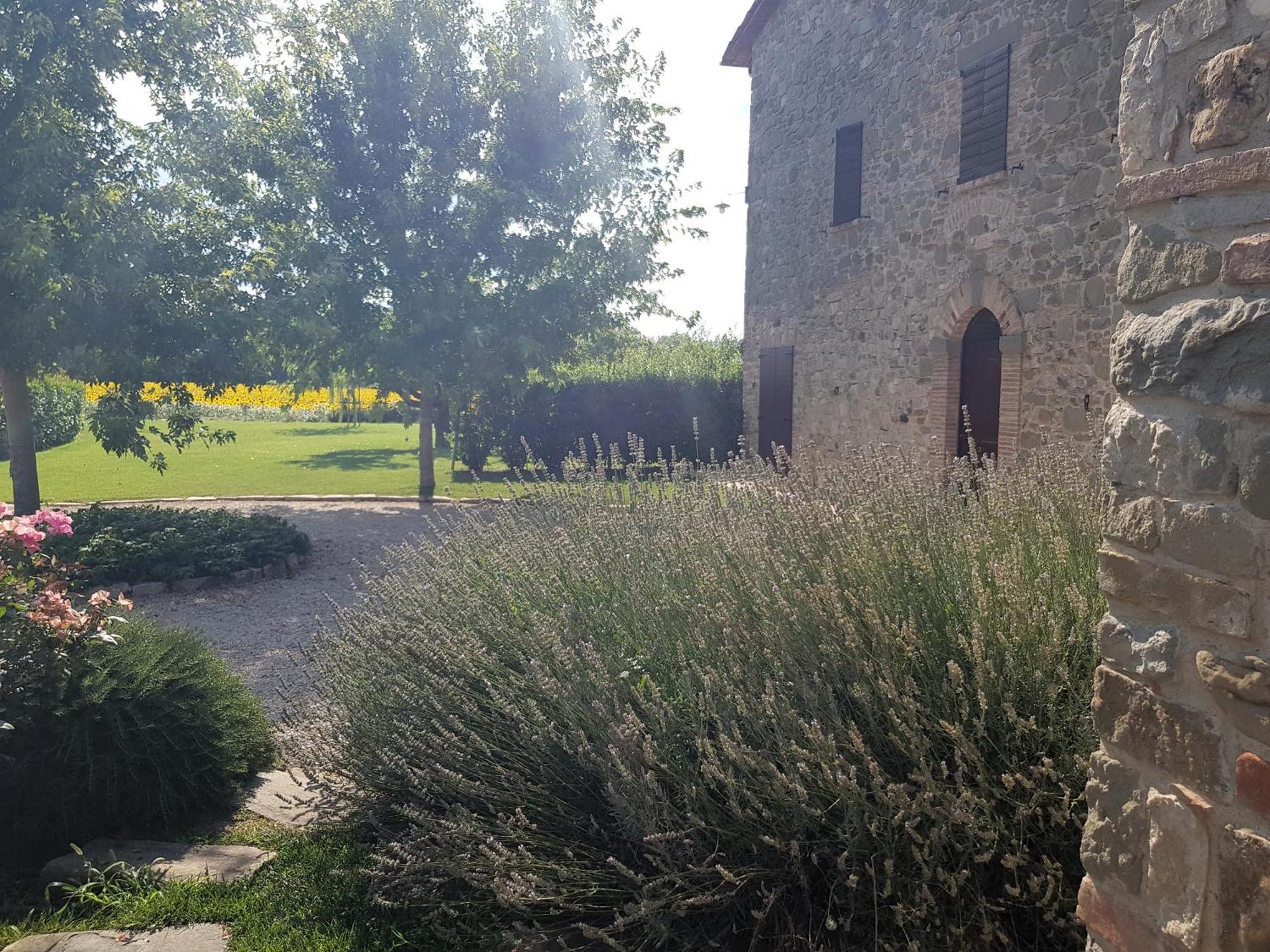Agriturismo Villa Al Piano 토티 외부 사진