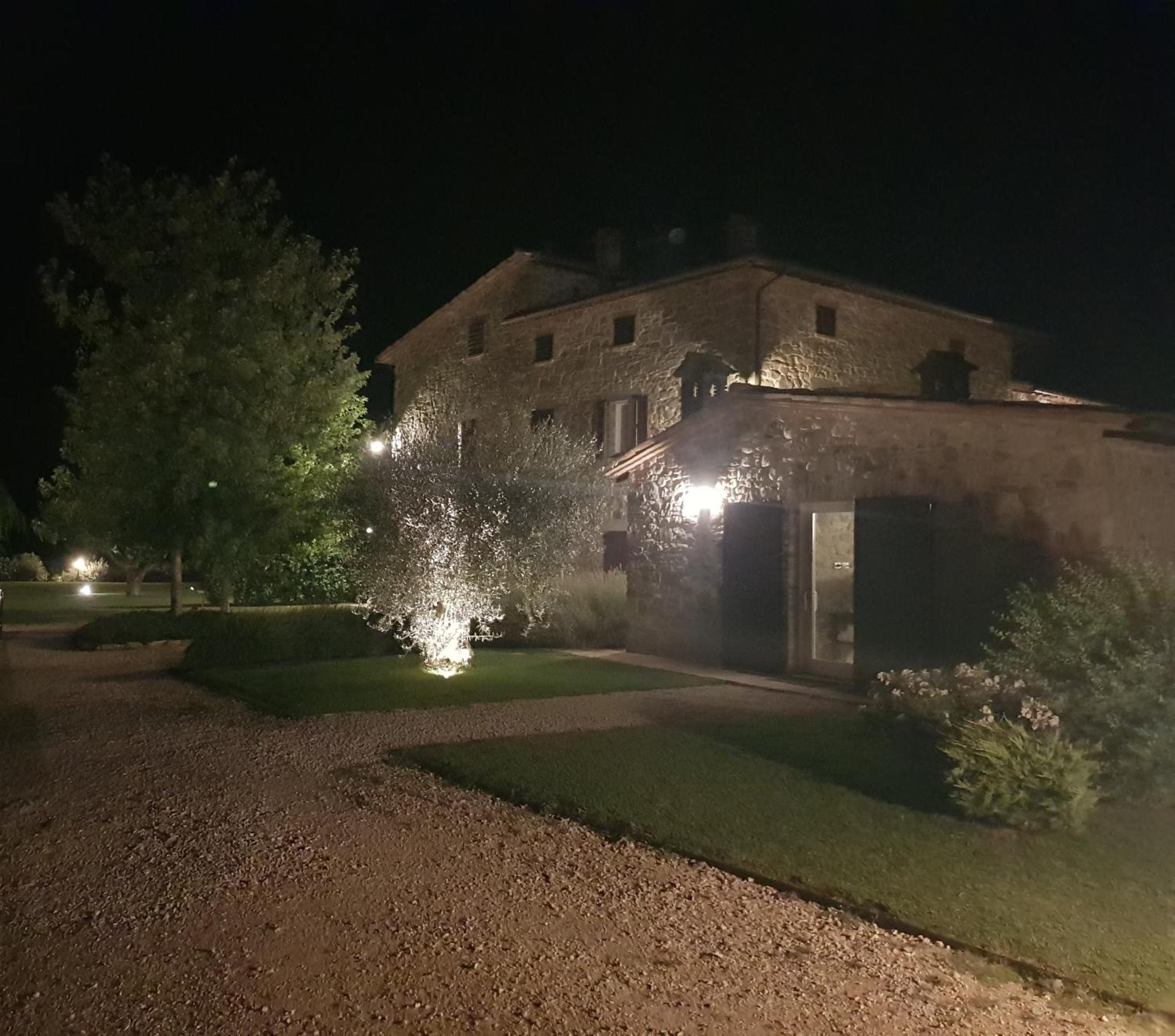 Agriturismo Villa Al Piano 토티 외부 사진